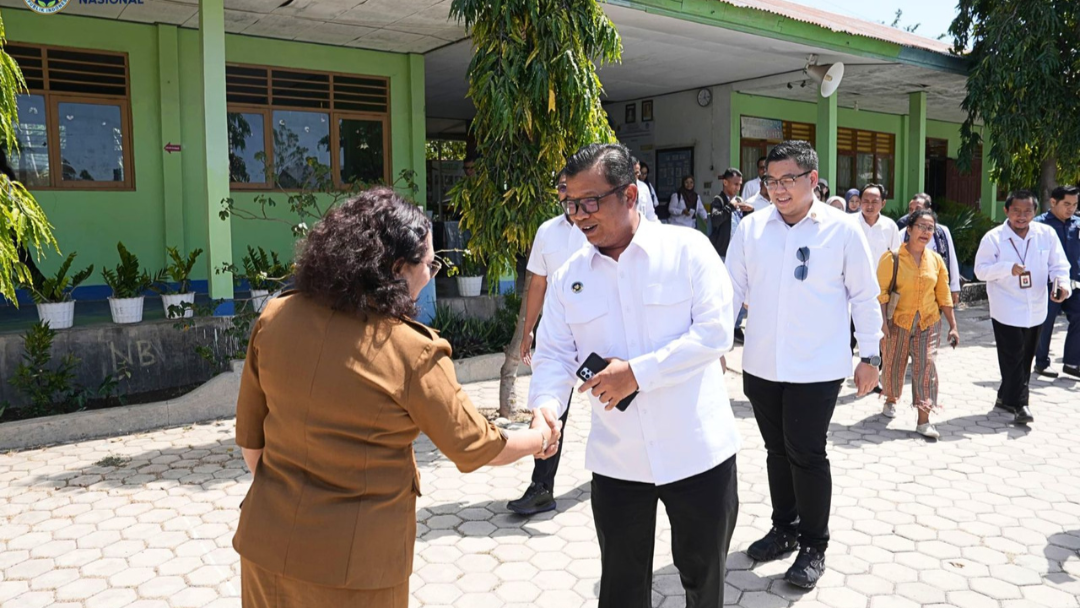 BGN Bangka Belitung Bersama BPOM dan PCO RI Tinjau Pelaksanaan MBG di Kupang